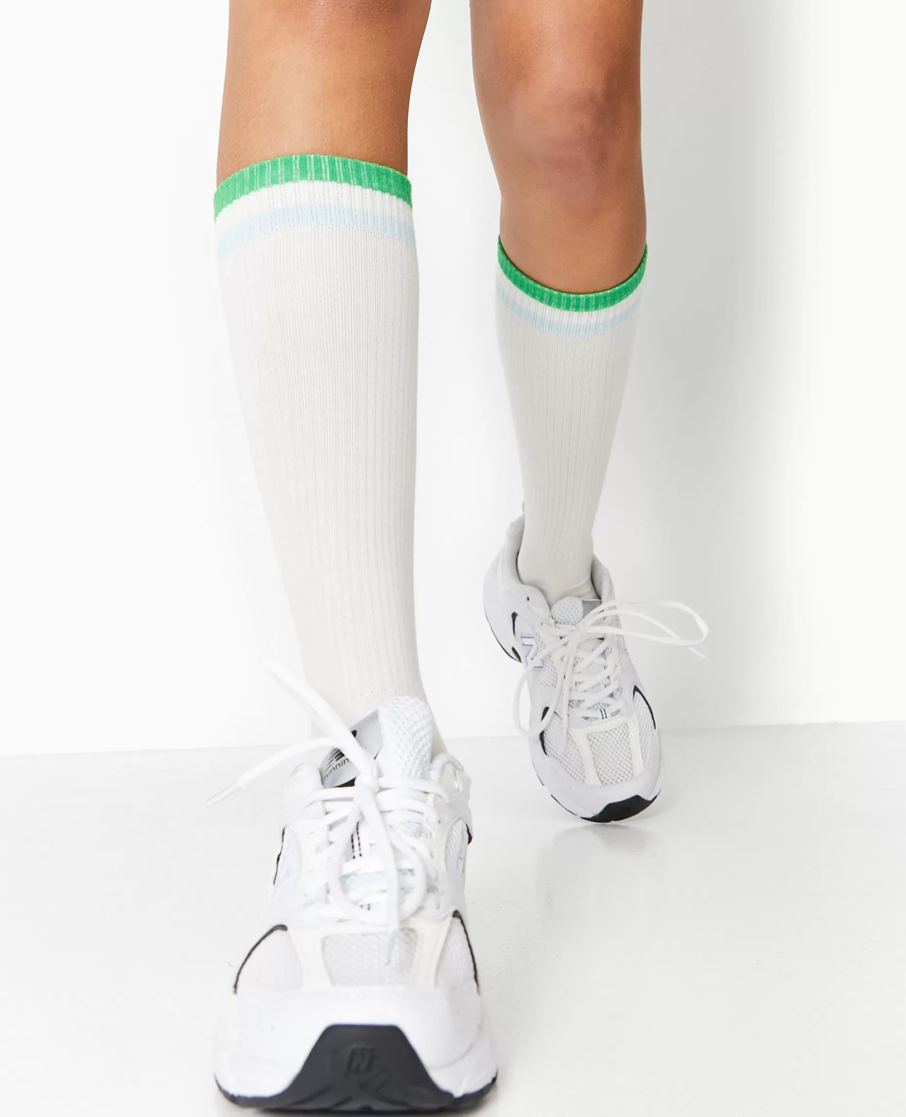 Sale Pimkie Paire De Chaussettes Hautes Avec Bandes Couleur - vert