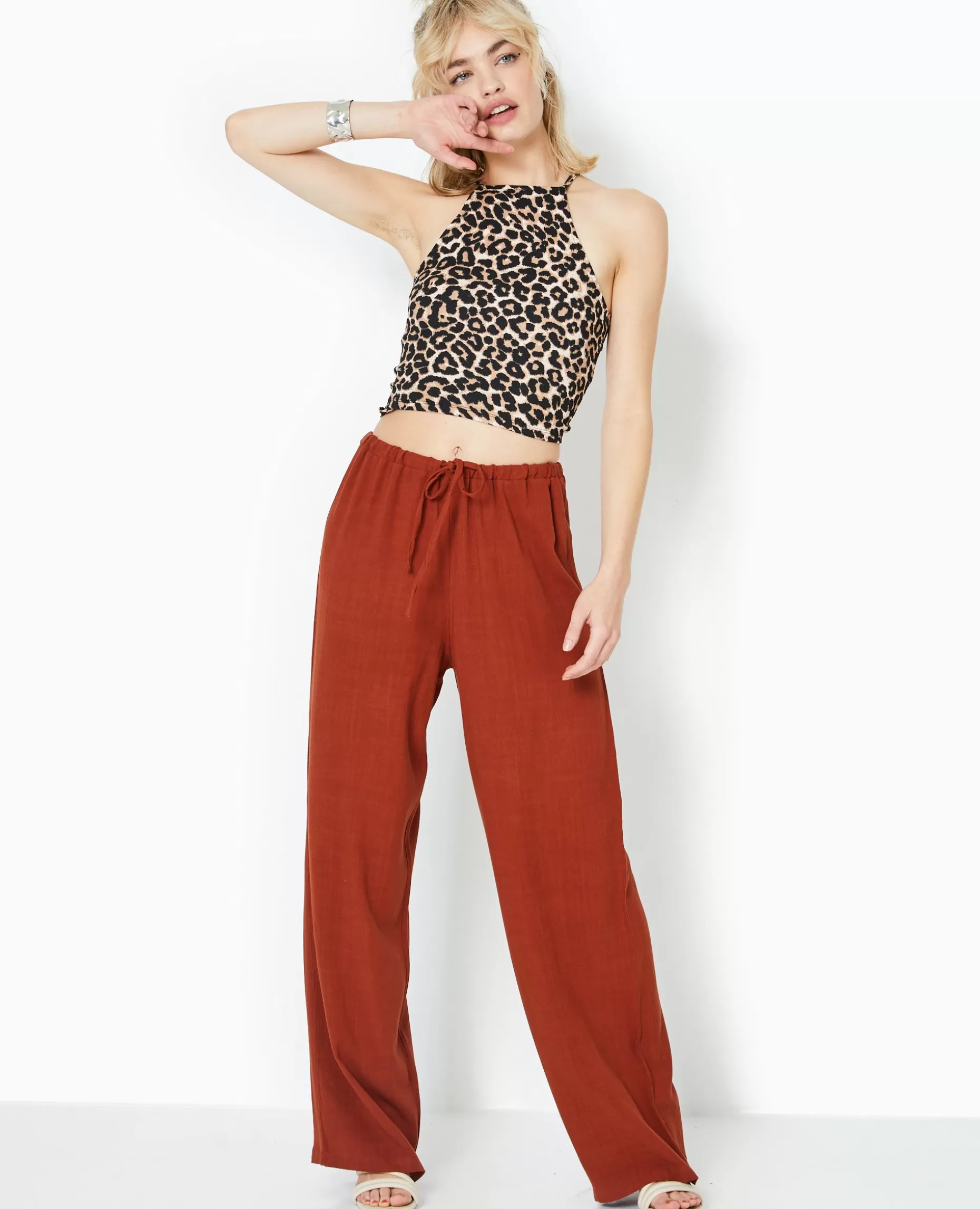 Shop Pimkie Pantalon Large Et Droit Avec Taille élastiquée - marron