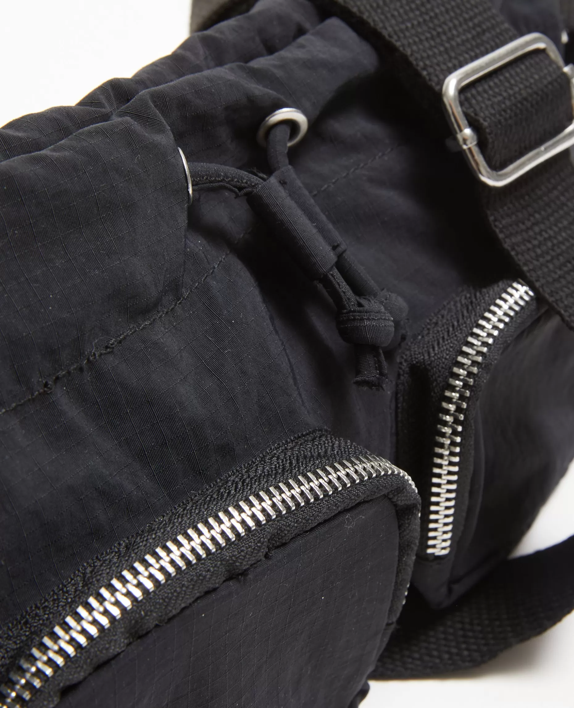 Sale Pimkie Sac Souple En Nylon Avec Poches Et Lien Coulissant - noir